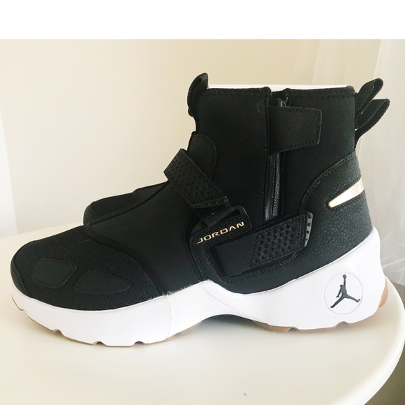 Jordan Other - NWT Nike Jordan Trunner Lx High